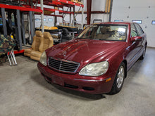 Load image into Gallery viewer, CD CHANGER E320 S430 S500 S600 2000 00 01 02 03 - NW337929