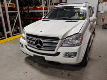 Load image into Gallery viewer, SPEEDOMETER CLUSTER Gl320 Gl450 Gl550 ML320 ML350 ML550 ML63 2008 - NW161261