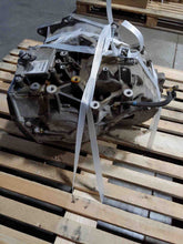Load image into Gallery viewer, TRANSFER CASE Volvo V60 V70 2007 07 2008 08 2009 09 2010 10 2011 11 - NW534099
