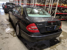 Load image into Gallery viewer, HEADLIGHT LAMP ASSEMBLY E320 E350 E500 E55 03 04 05 06 Right - NW219666
