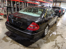 Load image into Gallery viewer, HEADLIGHT LAMP ASSEMBLY E320 E350 E500 E55 03 04 05 06 Right - NW219666