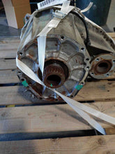 Load image into Gallery viewer, TRANSFER CASE Ml 320 Ml 350 98 99 00 01 02 03 04 05 - NW357282
