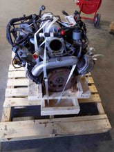 Load image into Gallery viewer, ECU ECM Computer GRAND PRIX 2004 - NW213947