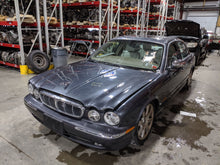 Load image into Gallery viewer, Radio Jaguar XJ8 2004 04 2005 05 2006 06 2007 07 AM FM CD - NW232134