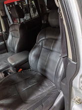 Load image into Gallery viewer, Fog Light Jeep Grand Cherokee 2004 04 - NW255145