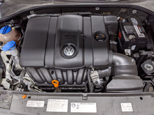 Load image into Gallery viewer, SPEEDOMETER CLUSTER Volkswagen Passat 2013 13 2014 14 - NW240462