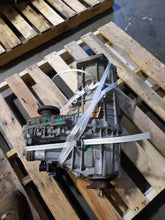 Load image into Gallery viewer, CARRIER ASSEMBLY Volkswagen Touareg Audi Q7 2004 04 2005 05 06 07 08 09 10 Rear - NW278460