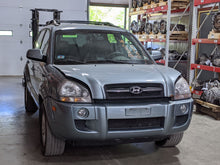 Load image into Gallery viewer, Computer Hyundai Tucson 2006 - NW235243
