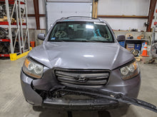 Load image into Gallery viewer, FRONT SPINDLE Veracruz Santa Fe 2007 07 2008 08 2009 09 10 11 12 Right - NW241848