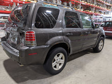 Load image into Gallery viewer, Fuse Box Mercury Mariner 2007 - NW247163