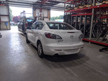 Load image into Gallery viewer, AXLE SHAFT Mazda 3 2012 12 2013 13 AT Right - NW225348