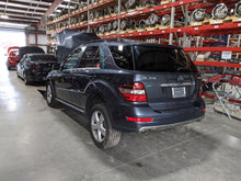 Load image into Gallery viewer, STEERING RACK ML320 ML350 ML550 ML450 2006 06 2007 07 08 09 10 11 12 - NW243038