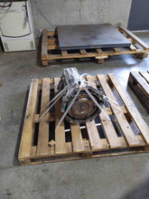 Load image into Gallery viewer, RADIATOR FAN ASSEMBLY Hyundai Genesis 09 10 11 12 13 14 - NW277378