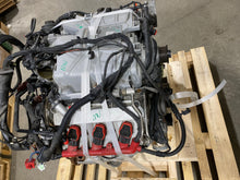 Load image into Gallery viewer, REAR AXLE SHAFT Audi Q7 11 12 13 14 15 - NW275552