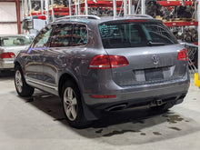 Load image into Gallery viewer, Steering Gear Rack Volkswagen Touareg 2013 - NW276976