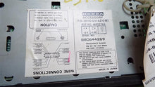 Load image into Gallery viewer, RADIO Honda CR-V CRV 1998 98 AM FM - MM33875
