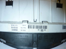 Load image into Gallery viewer, Speedometer Cluster Saturn Vue 2004 - MRK34505
