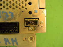 Load image into Gallery viewer, AM FM CD Player Acura RL 2006 06 2007 07 2008 08 6 Disc Player - MM47502