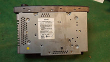 Load image into Gallery viewer, Radio Jaguar X Type 2003 03 AM FM - MM56450