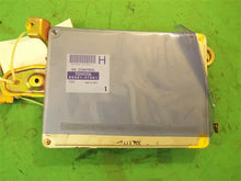 Load image into Gallery viewer, HYBRID VEHICLE COMPUTER Toyota Prius 2001 01 02 03 - MM64930