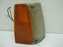 Load image into Gallery viewer, TURN SIGNAL LIGHT LAMP B-2000 B-2200 B-2600 86-93 Fender Mounted Right - MRK67095