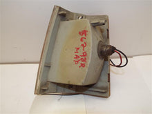 Load image into Gallery viewer, TURN SIGNAL LIGHT LAMP B-2000 B-2200 B-2600 86-93 Fender Mounted Right - MRK67095