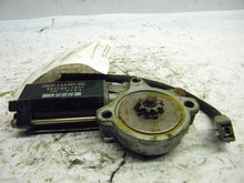 Load image into Gallery viewer, POWER WINDOW MOTOR Lincoln Continental 1988 88 1989 89 90 91 92 93 94 Left Front - MRK68015