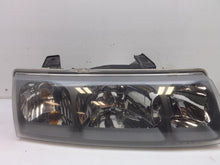 Load image into Gallery viewer, HEADLIGHT LAMP ASSEMBLY Saturn Vue 2002 02 2003 03 2004 04 Right - MRK101017