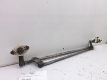 Load image into Gallery viewer, WINDSHIELD WIPER TRANSMISSION Tracker Sunrunner 1999-2004 - MRK125678