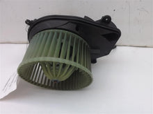Load image into Gallery viewer, HEATER BLOWER MOTOR AUDI A4 S4 PASSAT 97 98 99 - 04 05 - MRK148481