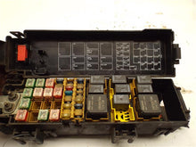 Load image into Gallery viewer, Fuse Box GRAND CHEROKEE 2002 - MRK160129