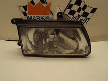 Load image into Gallery viewer, HEADLIGHT LAMP ASSEMBLY Passport Rodeo Rodeo Sport 00 01 02 Right - MRK163155