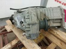 Load image into Gallery viewer, TRANSFER CASE VW TOUAREG V8 04 05 06 - CTL169626