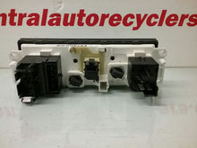 Load image into Gallery viewer, AC HEATER TEMP CONTROL Ford F150 F250 Navigator Expedition 99 00 01 - 04 Front - CTL169994