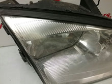 Load image into Gallery viewer, HEADLIGHT LAMP ASSEMBLY Ford Focus 2005 05 2006 06 2007 07 Right - CTL172233