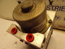 Load image into Gallery viewer, ABS PUMP Nissan Pathfinder 2002 02 03 04 - MRK172267