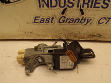 Load image into Gallery viewer, IGNITION SWITCH NISSAN PATHFINDER 2002 03 04 AUTO - MRK172281