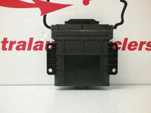 Load image into Gallery viewer, TRANSMISSION CONTROL MODULE COMPUTER Touareg 2004 04 - CTL172854