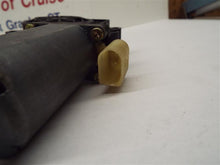 Load image into Gallery viewer, POWER WINDOW MOTOR BMW 320i 325i 328i 1999 99 00 01 02 03 04 - 06 Front Right - MRK178556