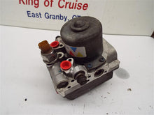 Load image into Gallery viewer, ABS PUMP CTS 2005 05 2006 06 2007 07 - MRK179457