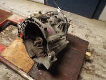 Load image into Gallery viewer, Transmission Saturn Ion 2007 - MRK181386