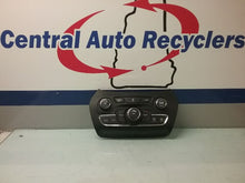 Load image into Gallery viewer, Temperature Controls Jeep Cherokee 2014 - CTL182154