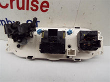 Load image into Gallery viewer, DASH MOUNTED TEMPERATURE CONTROLS Escape Mariner 05 06 07 - MRK182320
