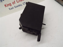 Load image into Gallery viewer, FUSE BOX Hyundai Elantra Tiburon 03 04 05 06 07 08 - MRK182421
