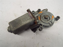 Load image into Gallery viewer, POWER WINDOW MOTOR GMC Chevy Van 1996 96 1997 97 98 - 02 Right - MRK182948