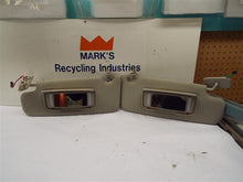 Load image into Gallery viewer, INTERIOR SUN VISORS Volvo S80 00 01 02 03 04 05 - MRK183148