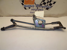 Load image into Gallery viewer, WIPER TRANSMISSION Volvo S60 V70 01 02 03 04 05 06 07 - MRK183650