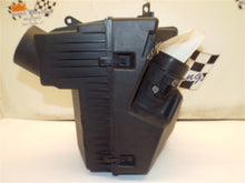 Load image into Gallery viewer, AIR CLEANER BOX Nissan Altima 07 08 09 10 11 12 13 - MRK185645