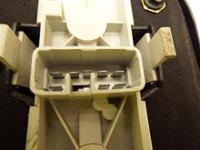 Load image into Gallery viewer, TAIL LIGHT LAMP ASSEMBLY Volvo S40 V40 00 01 02 03 04 Right - MRK187785