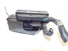 Load image into Gallery viewer, FUSE BOX Subaru Legacy 2003 03 2004 04 2005 05 - MRK188972
